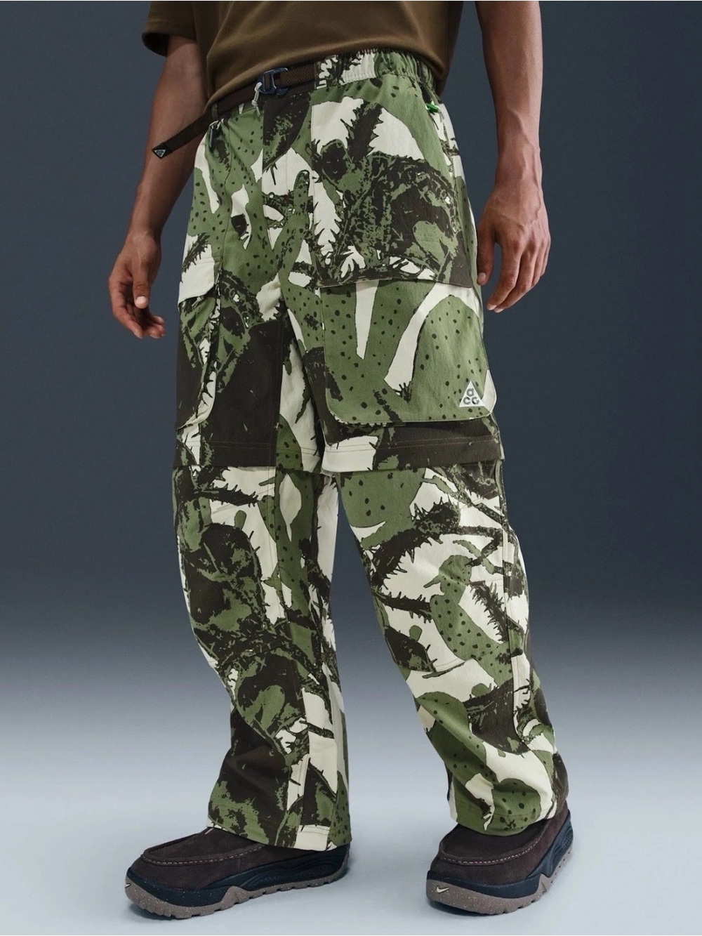 Nike ACG Men's Olive & White Camo Cargo Pants
